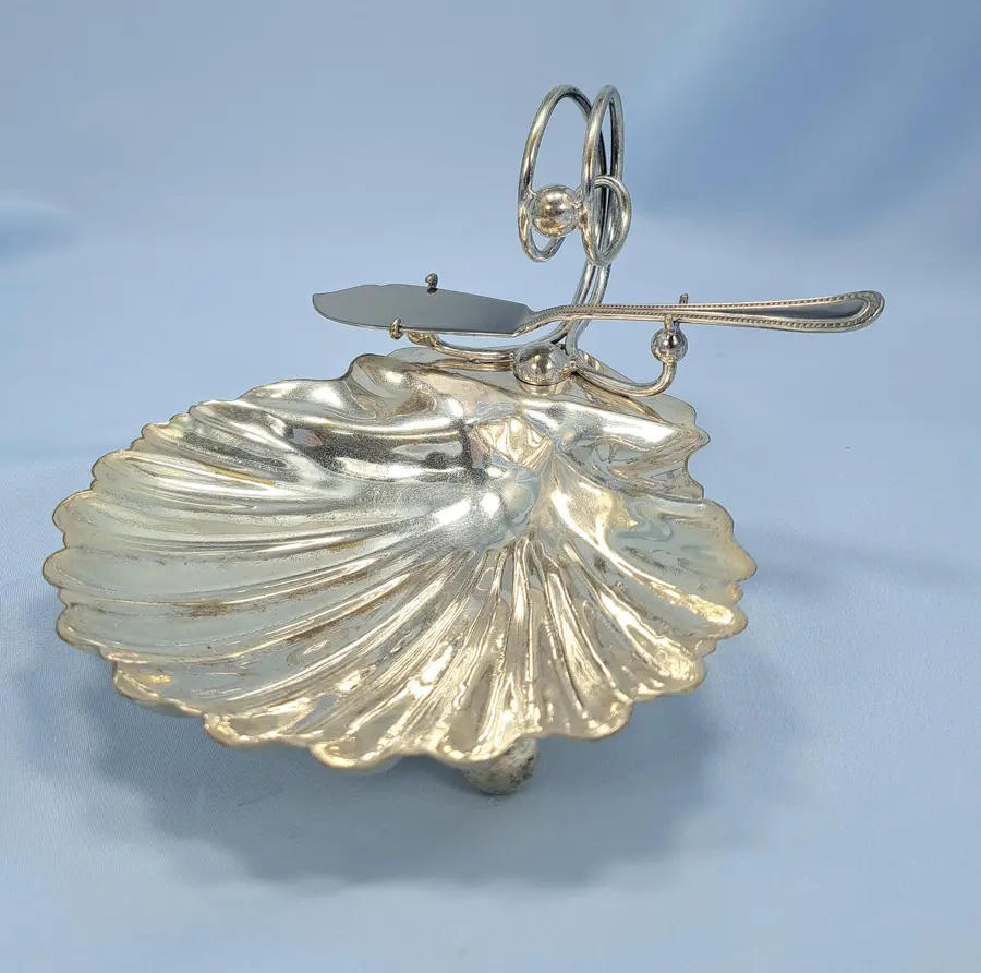 Silver Plated Shell Butter Dish with Knife, Caviar Serving Dish, Vintage Tableware
